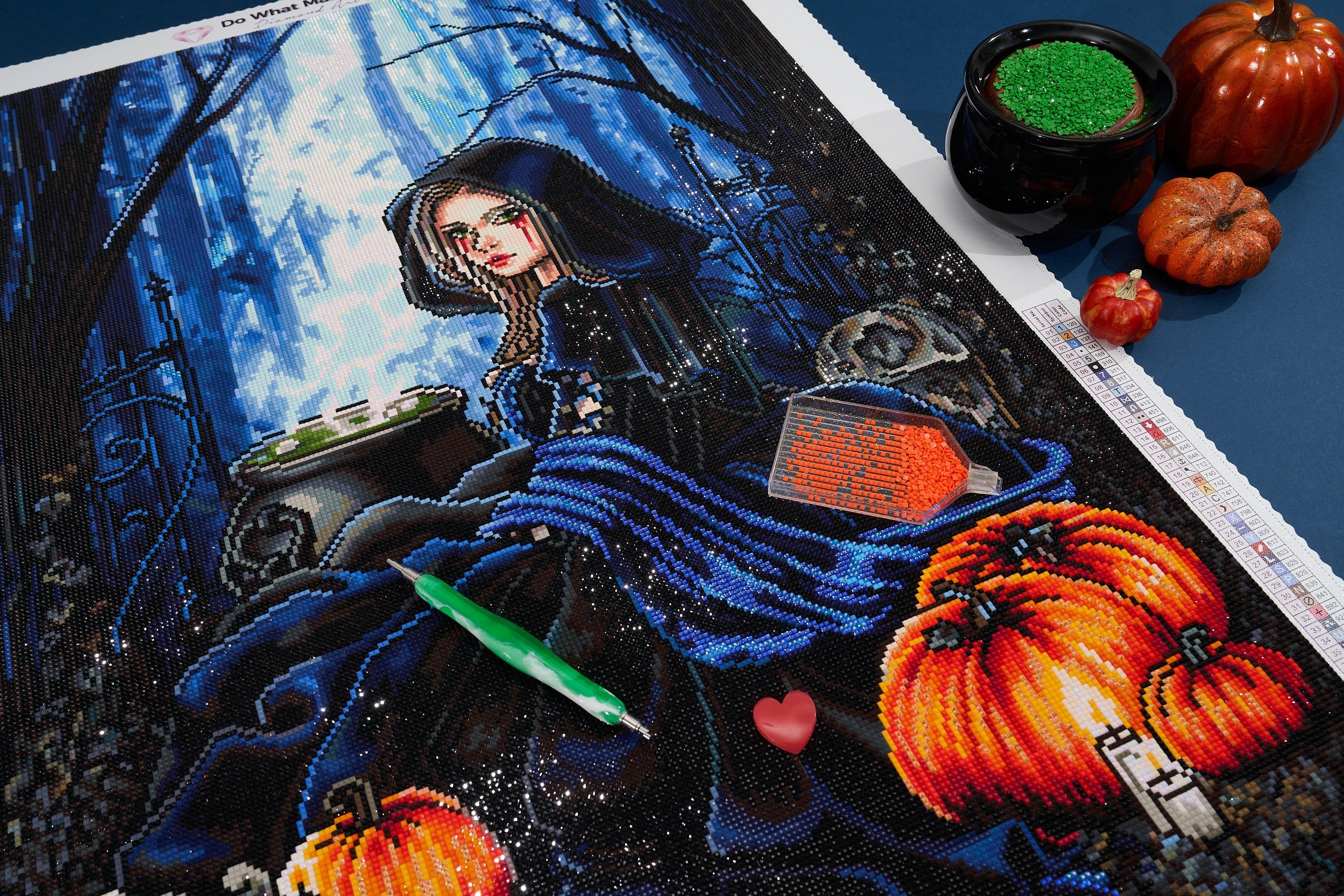 Diamond art club Halloween nighttime - Arts & Crafts