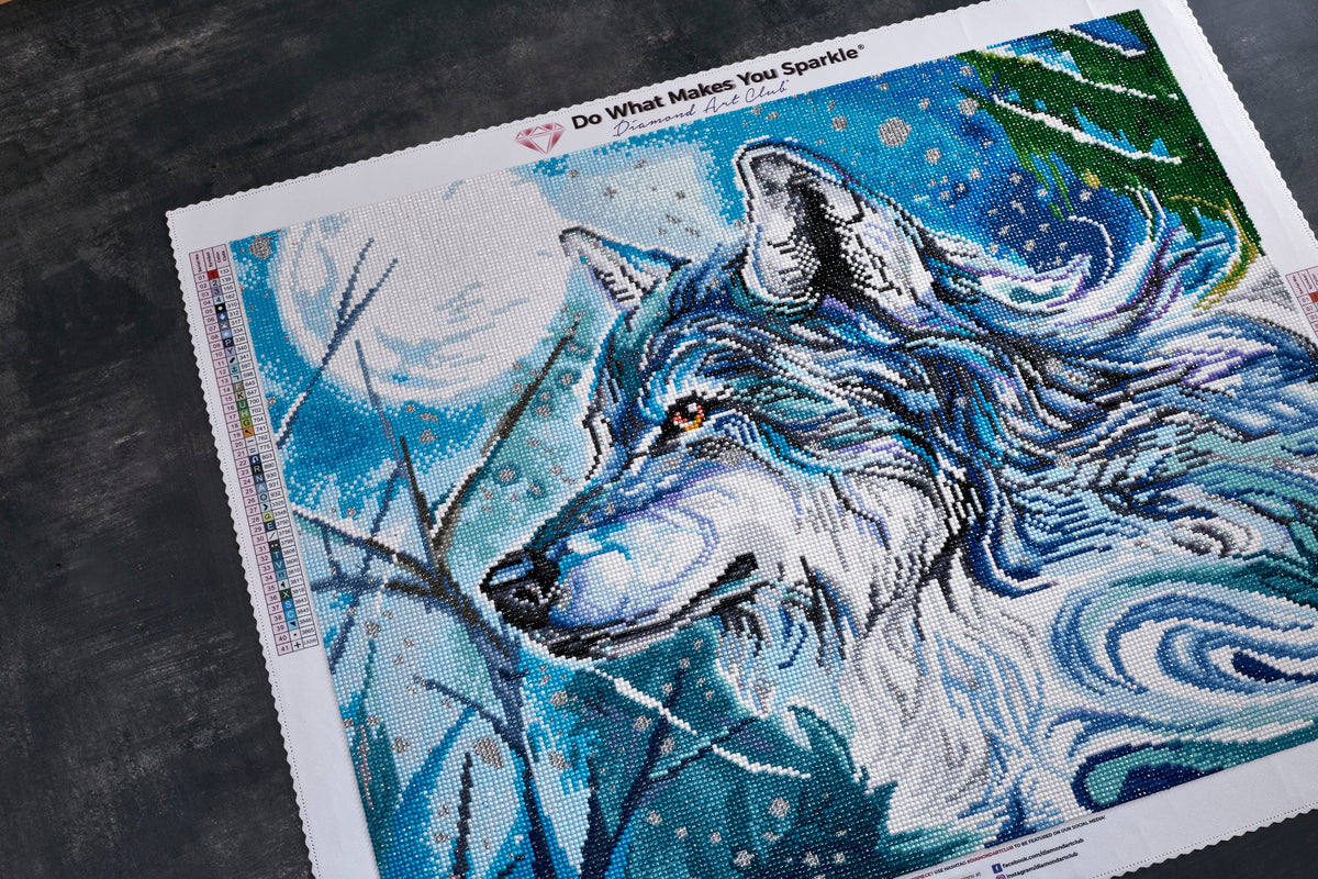 Diamond Painting Blue Winter Wolf 25" x 20" (64cm x 51cm) / Round with 41 Colors including 2 ABs and 1 Iridescent Diamonds / 41,268