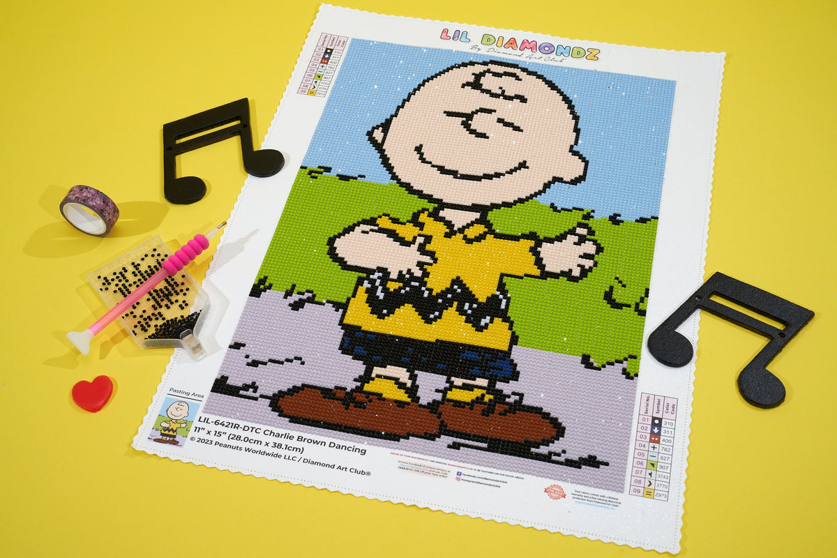 Diamond Painting Charlie Brown Dancing 11" x 15" (28cm x 38.1cm) / Round With 9 Colors including 1 Fairy Dust Diamonds / 13,600