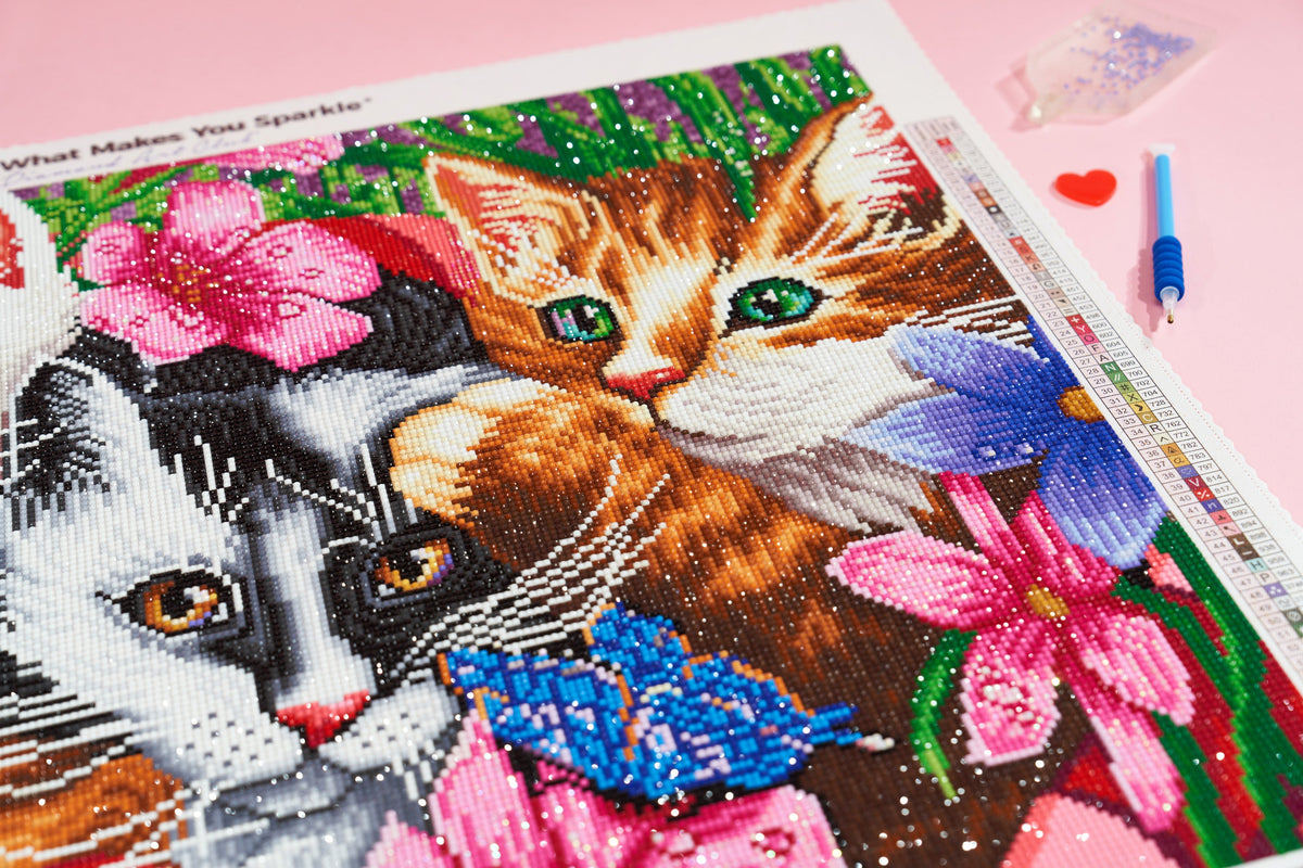 Diamond Painting Flowerbed Kittens 28" x 20" (70.6cm x 50.7cm) / Round with 63 Colors including 4 ABs / 45,612