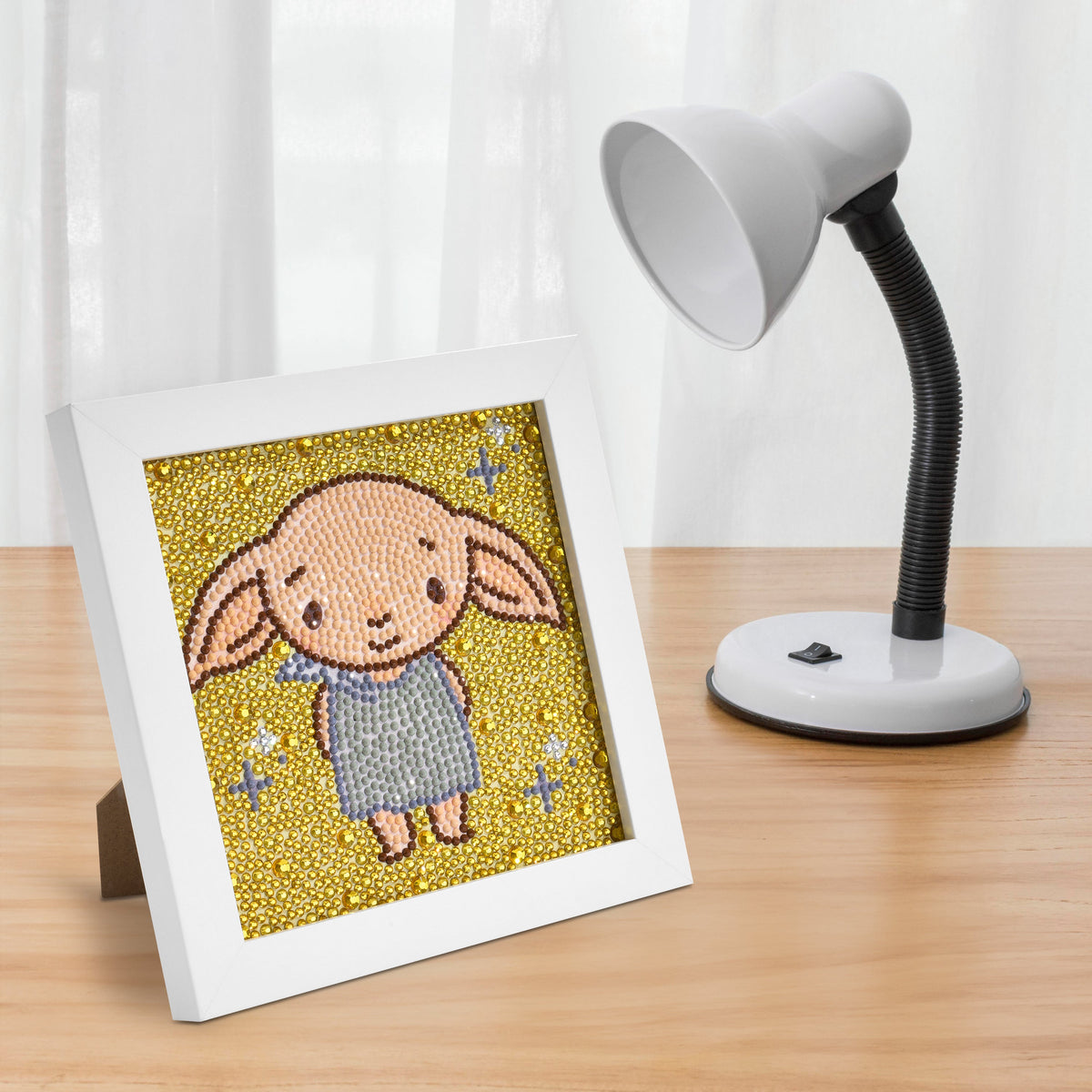 Diamond Painting Frameables™ - Enchanting Dobby 6" x 6" (15cm x 15cm) / Round With 9 Colors Including 4 Iridescent Diamonds / 2,122