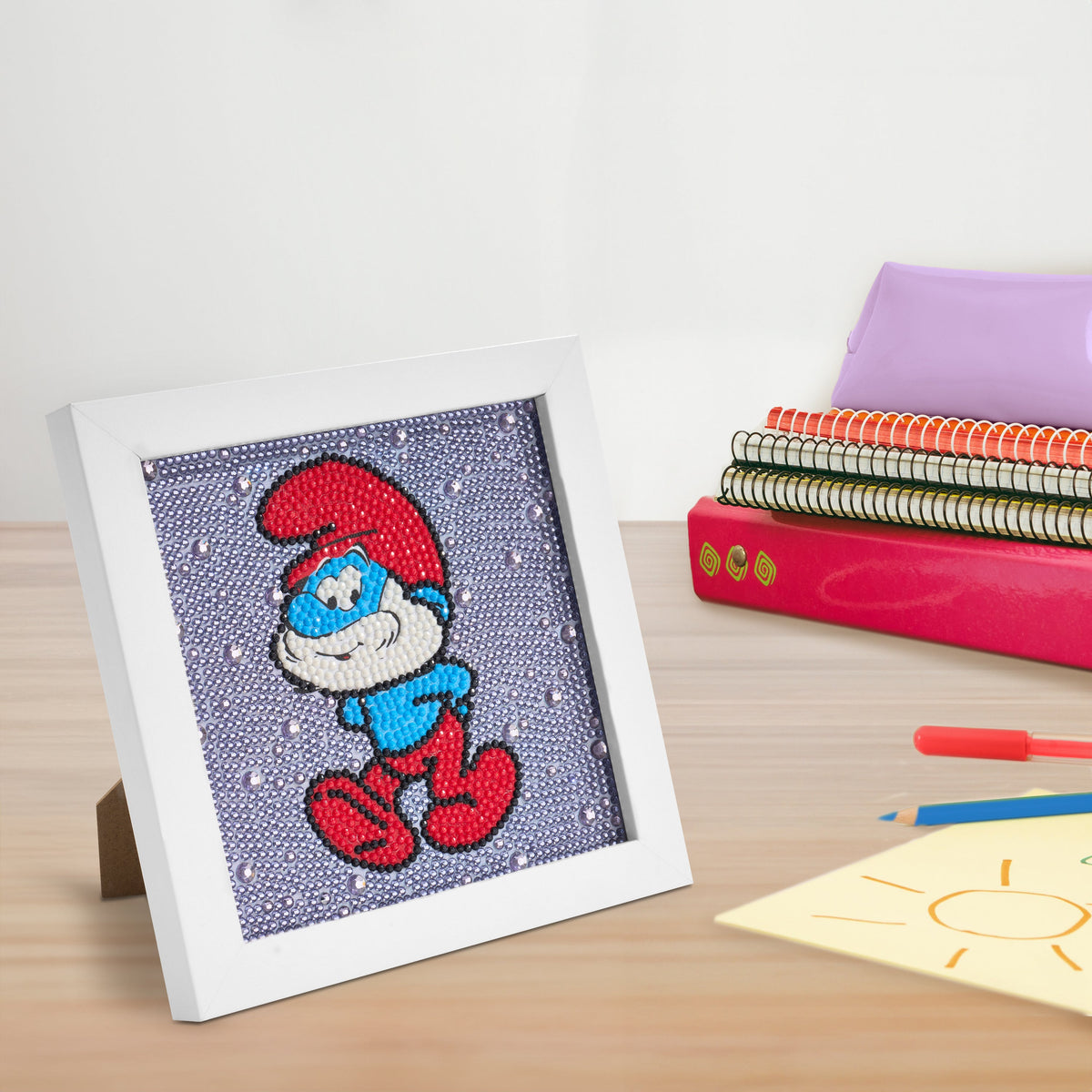 Diamond Painting Frameables™ - Papa Smurf 6" x 6" (15cm x 15cm) / Round with 7 Colors including 3 Iridescent Diamonds / 2,647