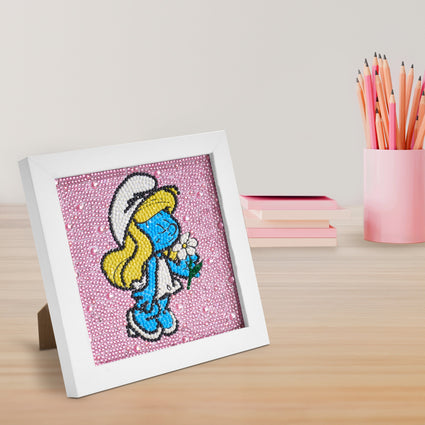 Diamond Painting Frameables™ - Smurfette 6" x 6" (15cm x 15cm) / Round with 8 Colors including 3 Iridescent Diamonds / 2,443