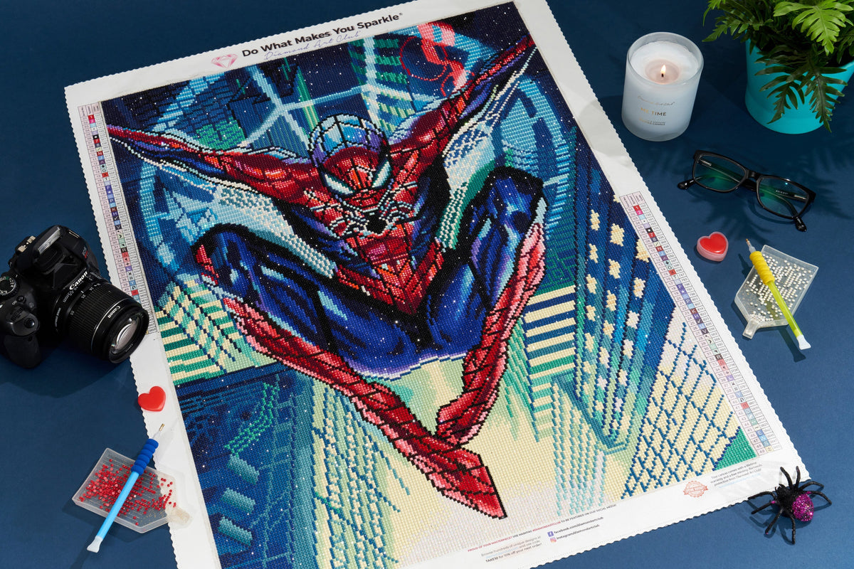 Diamond Painting Friendly Neighborhood Spider-Man™ 20" x 26" (50.7cm x 65.8cm) / Round with 49 Colors including 4 ABs / 42,535