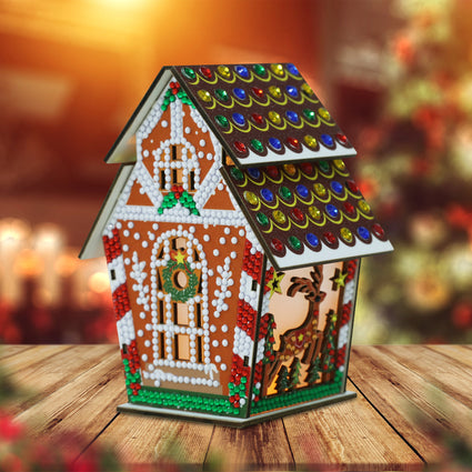 Diamond Painting LED 3D Gingerbread House - Reindeer 5.5" x 4.1" x 3.1" (14 x 10.5 x 8cm) / Round with 10 Colors including 9 Iridescent Diamonds / 1,094