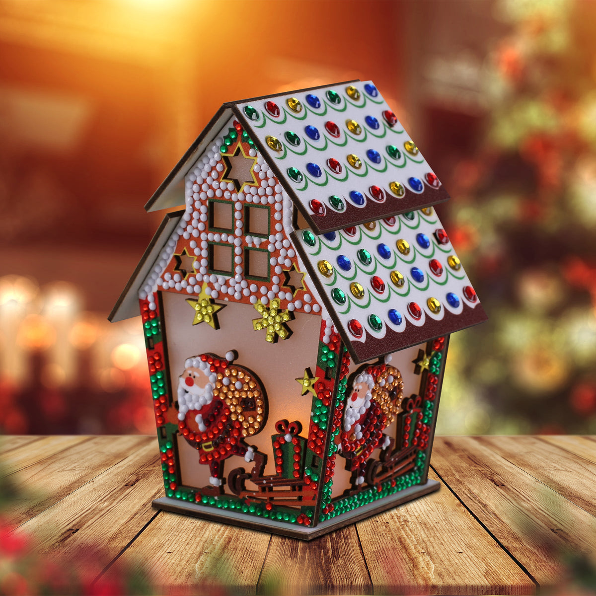 Diamond Painting LED 3D Gingerbread House - Santa 5.5" x 4.1" x 3.1" (14 x 10.5 x 8cm) / Round with 12 Colors including 11 Iridescent Diamonds / 1,263